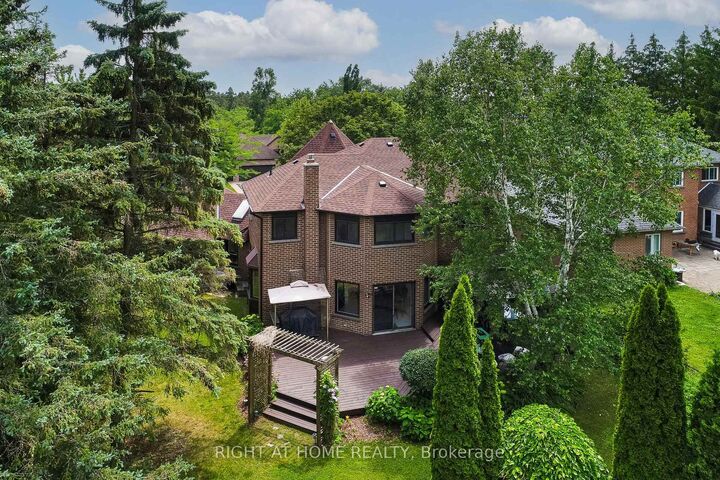 Property Photo: 41 Bloomfield Trail ON L4E 2K5