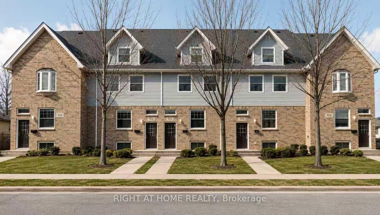 Property Photo: 911 California Avenue ON N9B 2Z5
