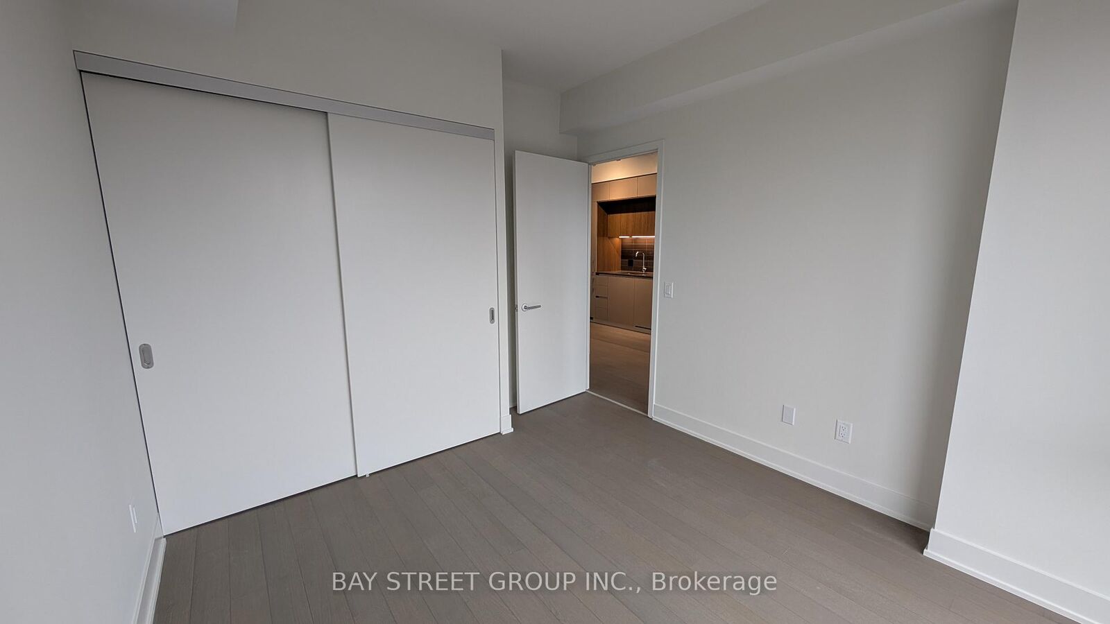 Property Photo:  322 Dupont Street 610  ON M5R 0E3 