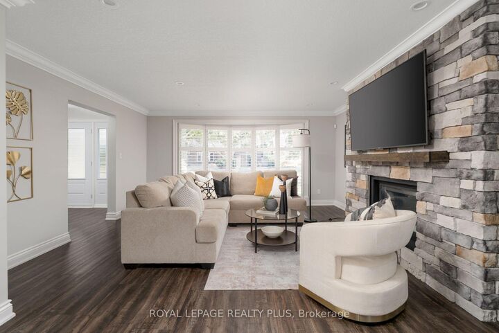 Property Photo:  20 San Marino Crescent  ON L9C 2B7 