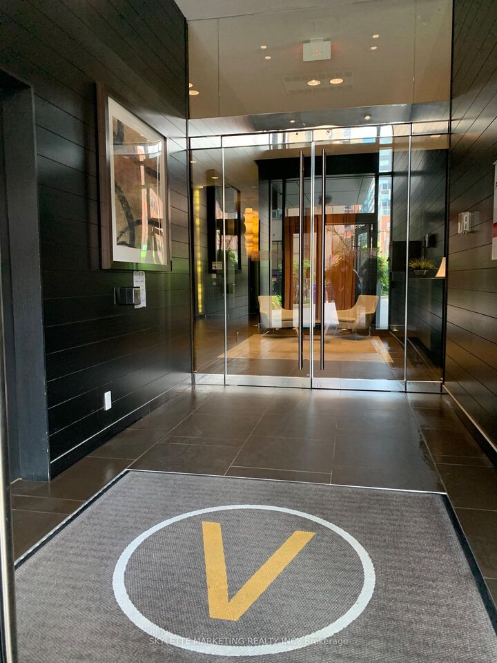 Property Photo: 478 King Street W 1017 ON M5V 0A8