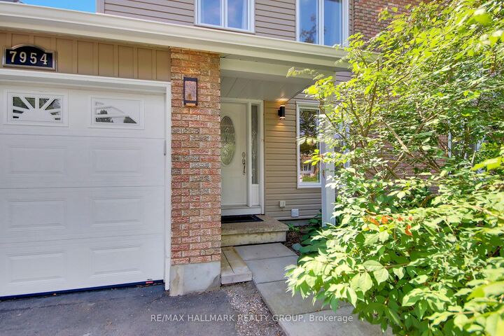 Property Photo:  7954 Decarie Drive  ON K1C 2C3 