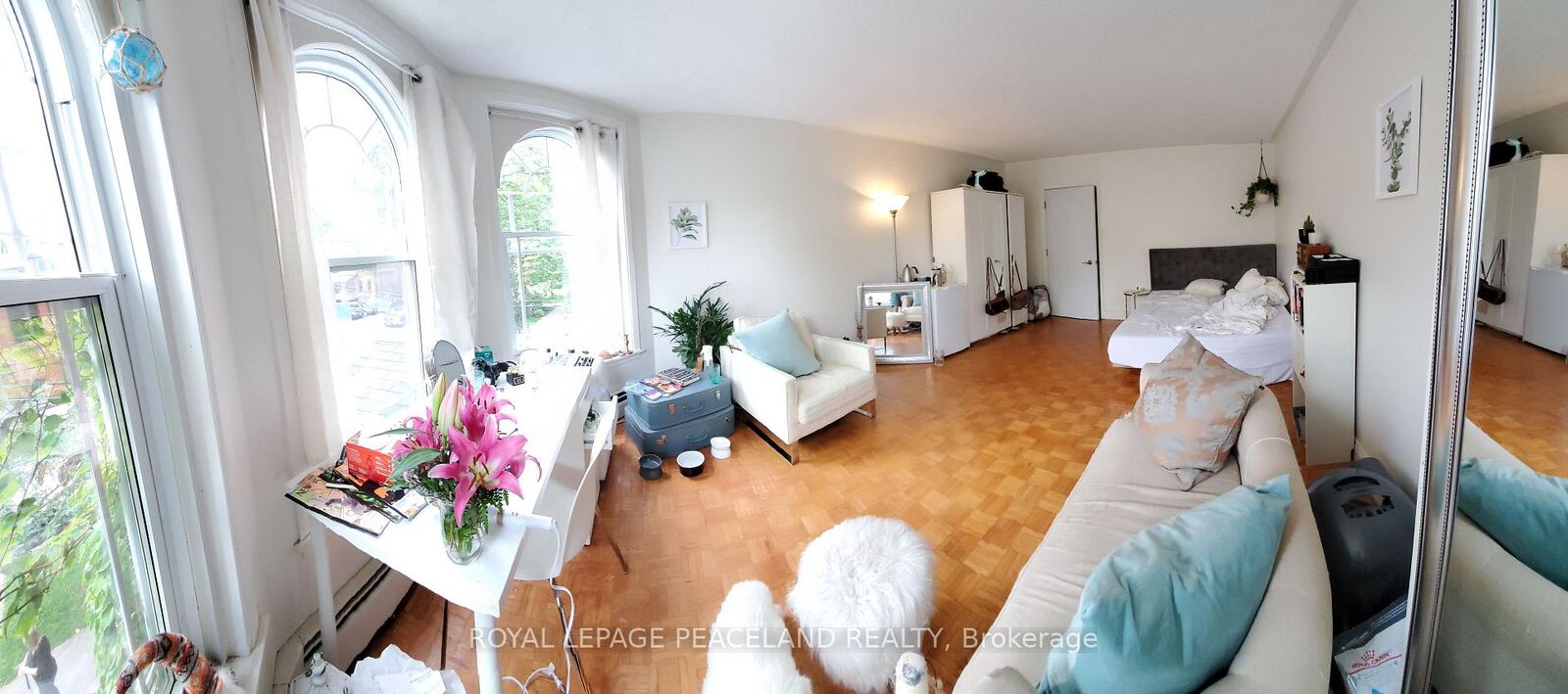 Property Photo: 63 Madison Avenue 2nd Flr ON M5R 2S3