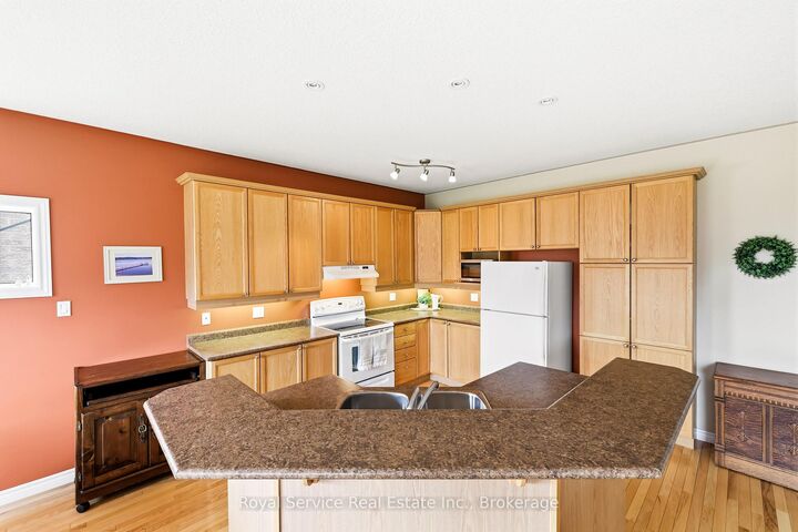 Property Photo: 179 Fenning Drive ON L1E 3K2