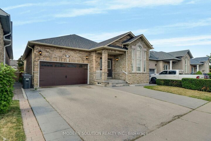 Property Photo:  53 Ellwood Drive W  ON L7E 4W8 