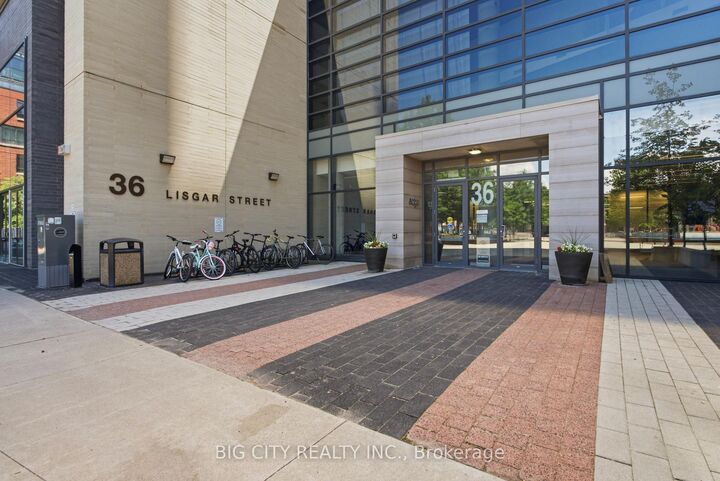 Property Photo:  36 Lisgar Street 1701E  ON M6J 0C7 