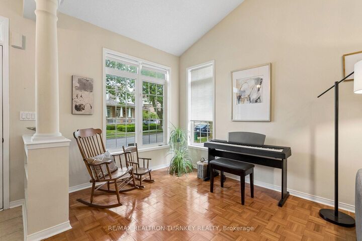 Property Photo:  7 Thomas Bales Drive  ON L6C 2W7 