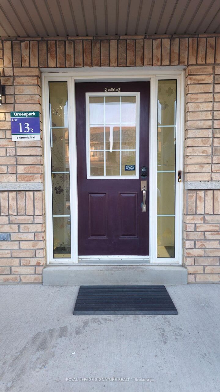 Property Photo: 8 Natronia Trail Upper ON L6P 3L9