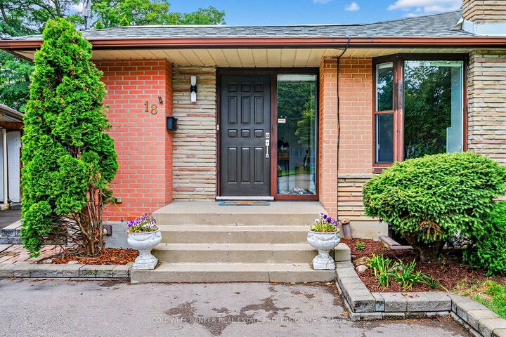 Property Photo: 18 Tuna Court ON M3A 3L1