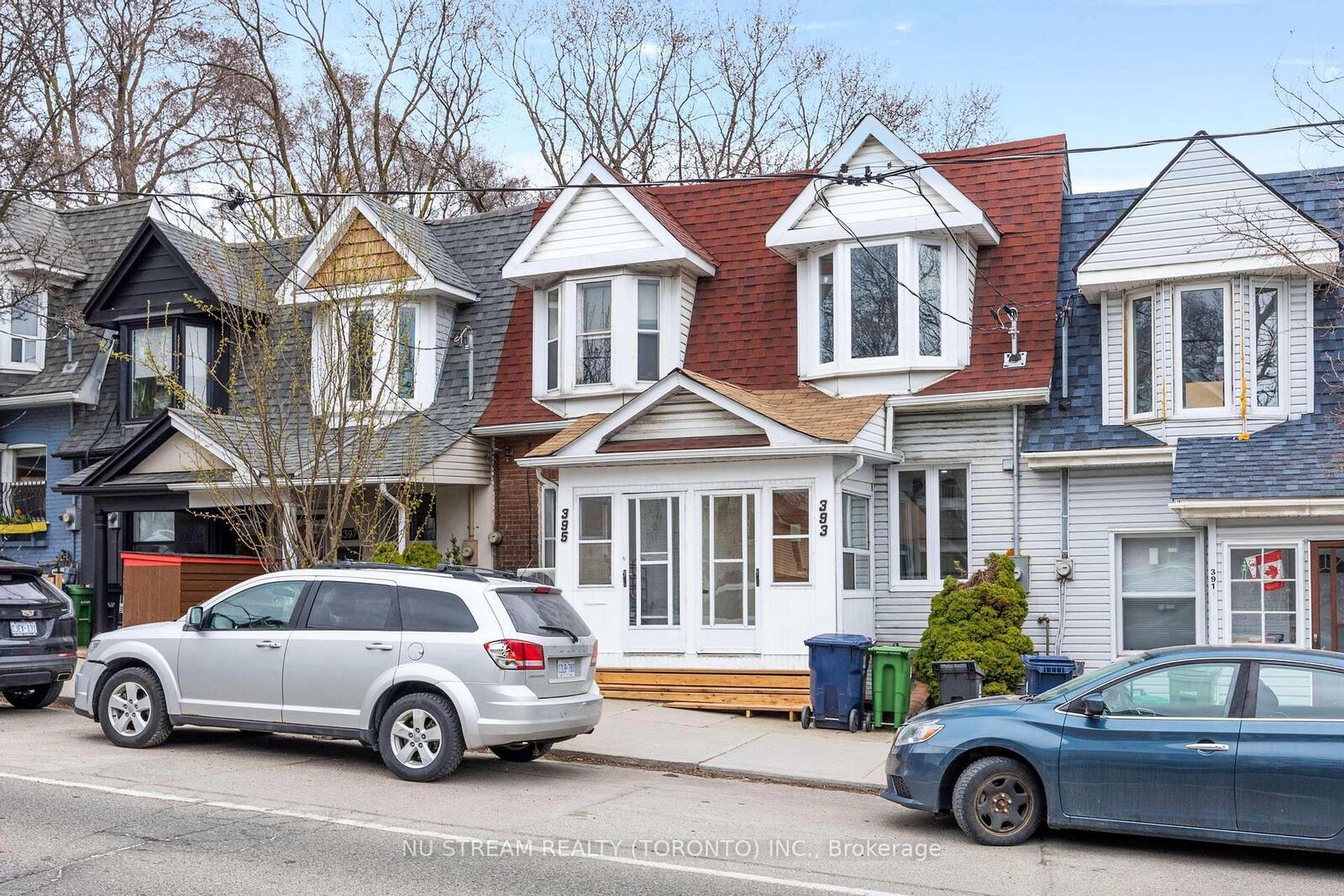 Property Photo:  393 Jones Avenue Upper Unit  ON M4J 3G5 