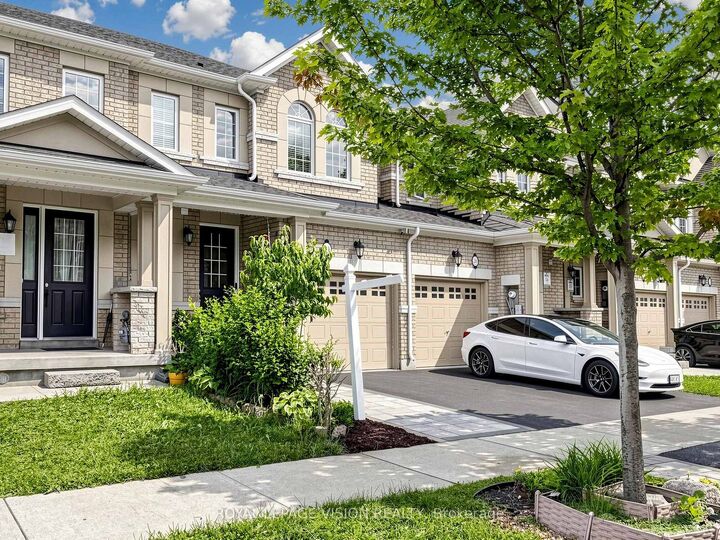 Property Photo: 24 Pennycross Crescent ON L7A 4M1