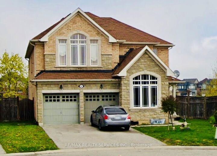 261 Thomas Avenue — photo 1