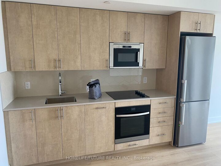 Property Photo: 2545 Simcoe Street N 2511 ON L1L 0W3