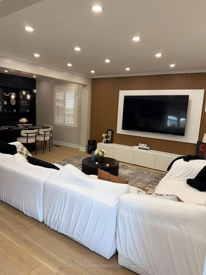 Property Photo: 323 Ridgeway Avenue ON L1J 2T9