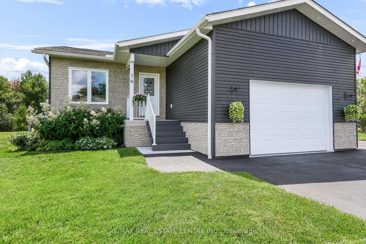 Property Photo: 16 Williams Drive ON K0L 1C0