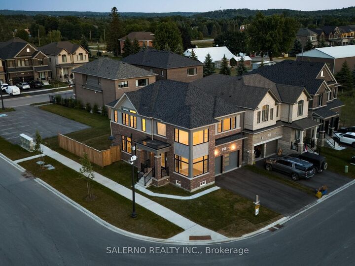 Property Photo:  47 Player Drive  ON N0B 1T0 
