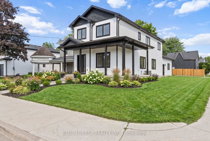 198 McRae Street — photo 1