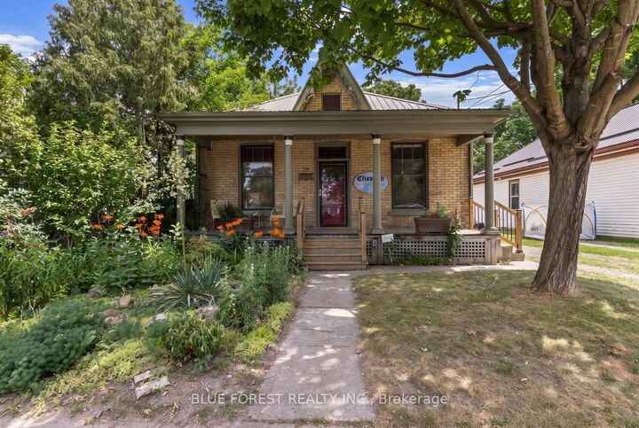 Property Photo: 550 Elizabeth Street ON N5W 3S4