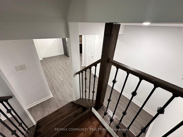 Property Photo:  18 Hearth Place  ON M1C 0C4 