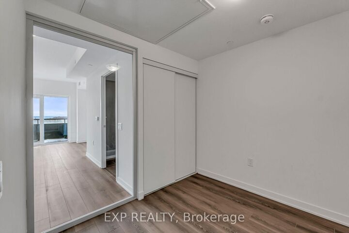 Property Photo: 7437 Kingston Road 908B ON M1B 5S3