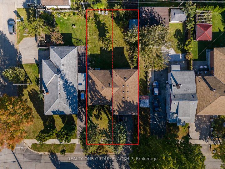 Property Photo:  360 Melrose Street  ON M8Z 1G8 