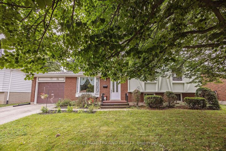 Property Photo:  15 Confederation Drive  ON N5P 3P1 