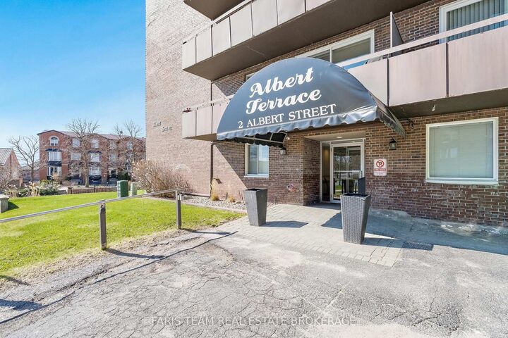 Property Photo:  2 Albert Street 48  ON L4M 3S4 
