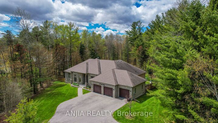 Property Photo: 26 Pelosi Way ON L0G 1M0