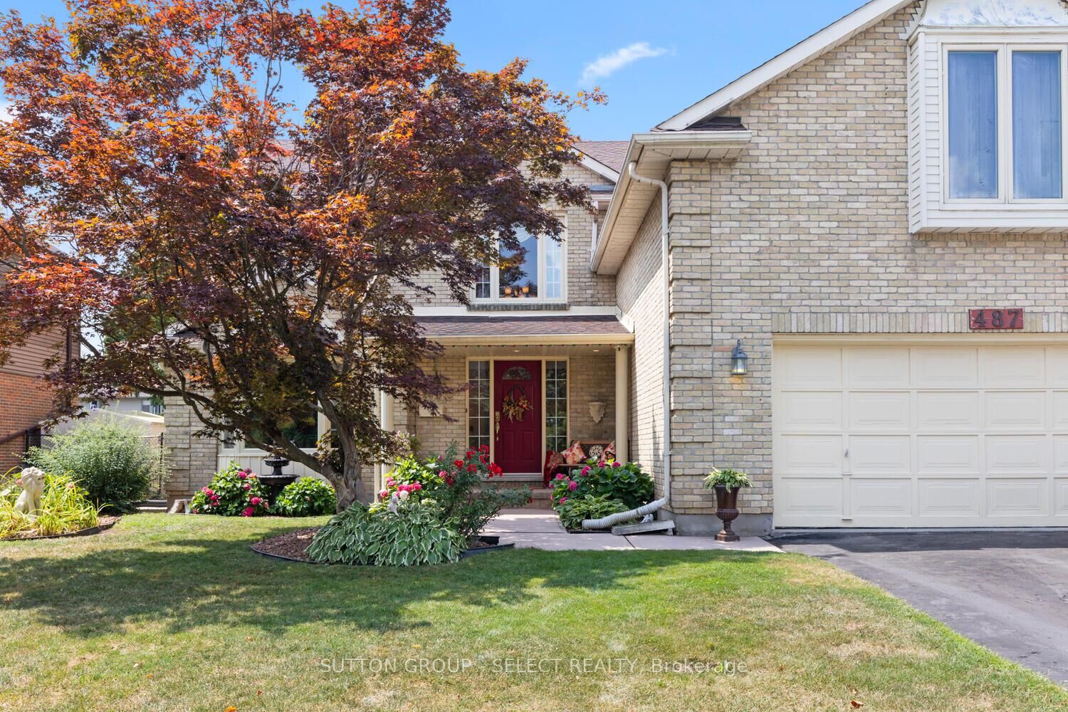 Property Photo: 487 Jeffreybrook Close ON N5X 2S5