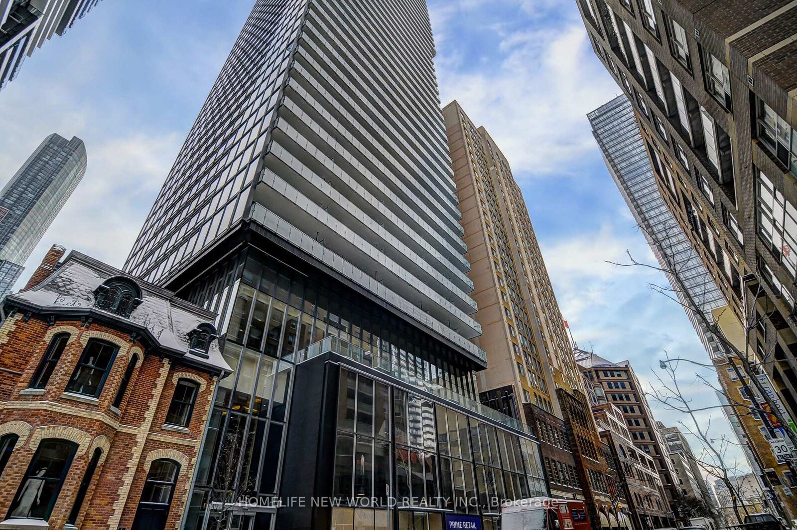 Property Photo:  15 Grenville Street 2504  ON M4Y 0B9 