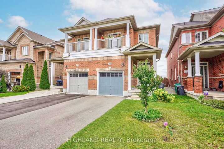 Property Photo:  515 Coach Drive  ON L5R 0C3 