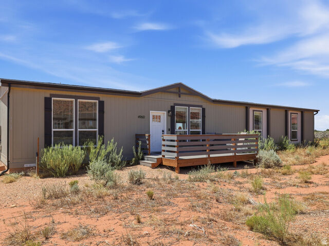 Property Photo:  4960 E Grande Vermillion Ave  UT 84741 
