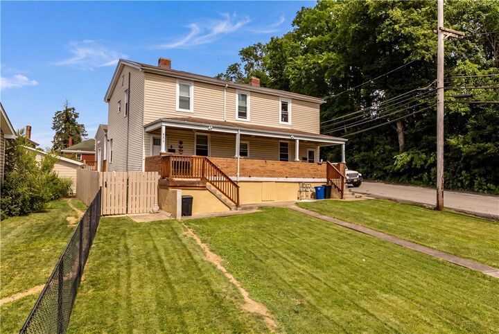 Property Photo:  337-339 Redwood  PA 15210 