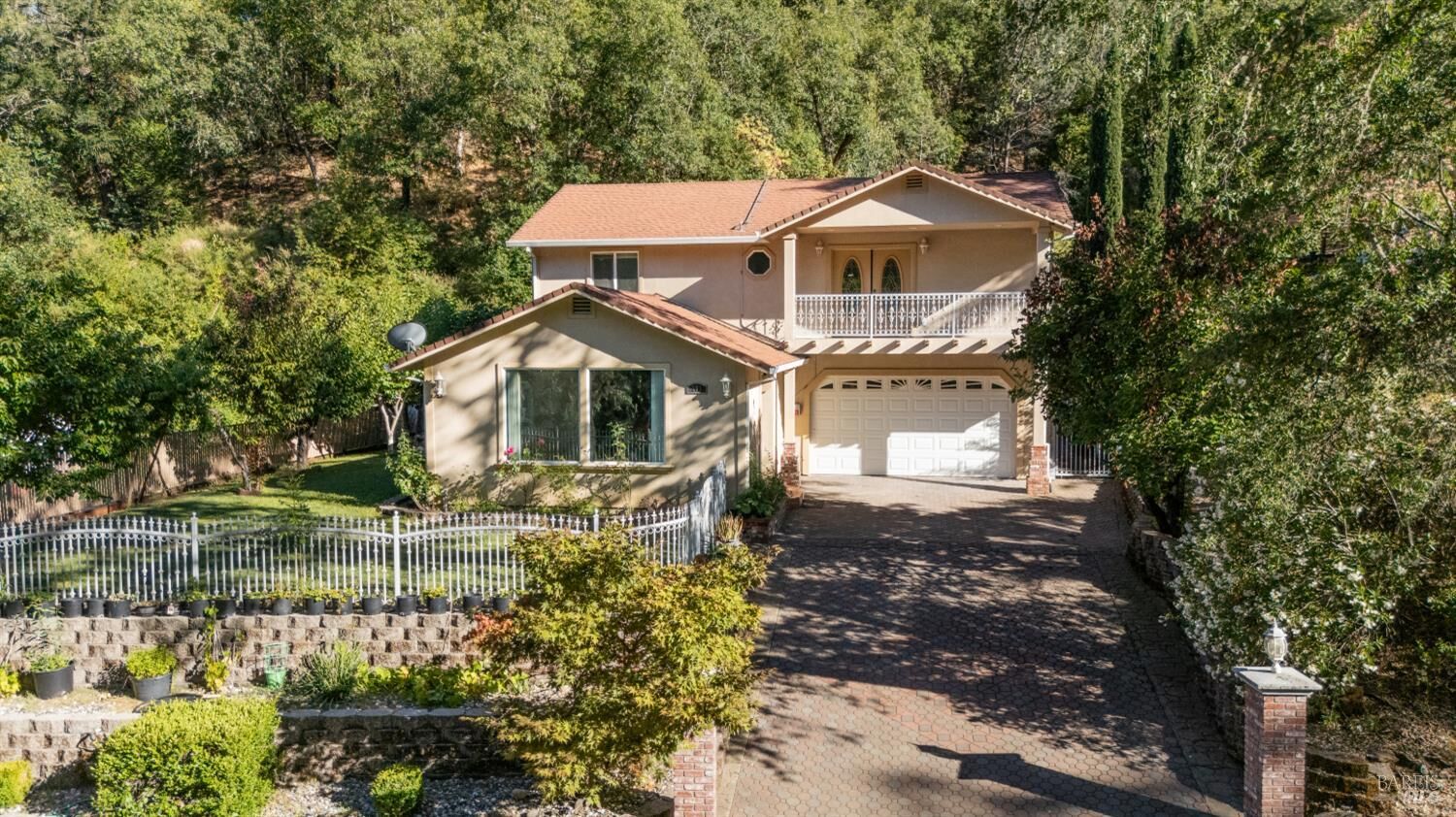 Property Photo:  261 Crestview Drive  CA 95482 