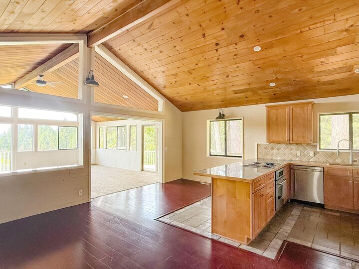 Property Photo: 27620 Poppy Drive CA 95490