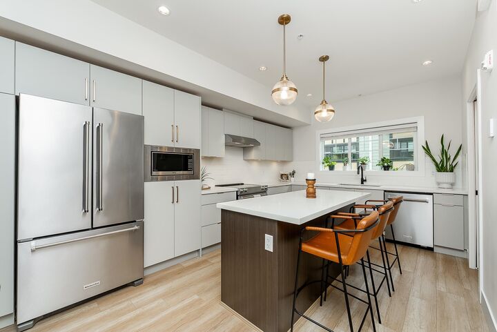 Property Photo:  80 Elgin Street 202  BC V3H 0M6 