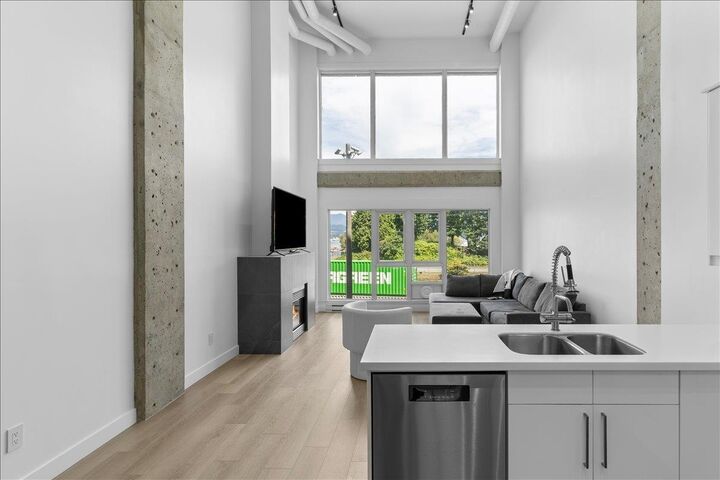 Property Photo: 27 Alexander Street 309 BC V6A 1B2