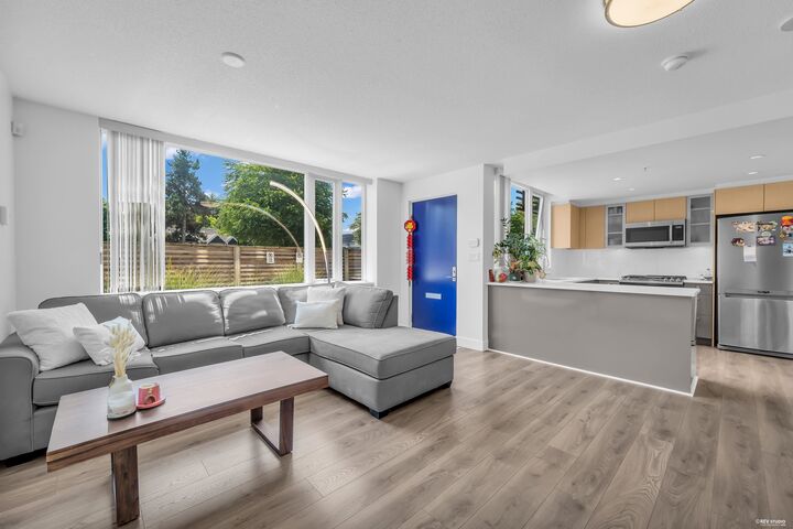 Property Photo: 7080 No. 3 Road 109 BC V6Y 2C6