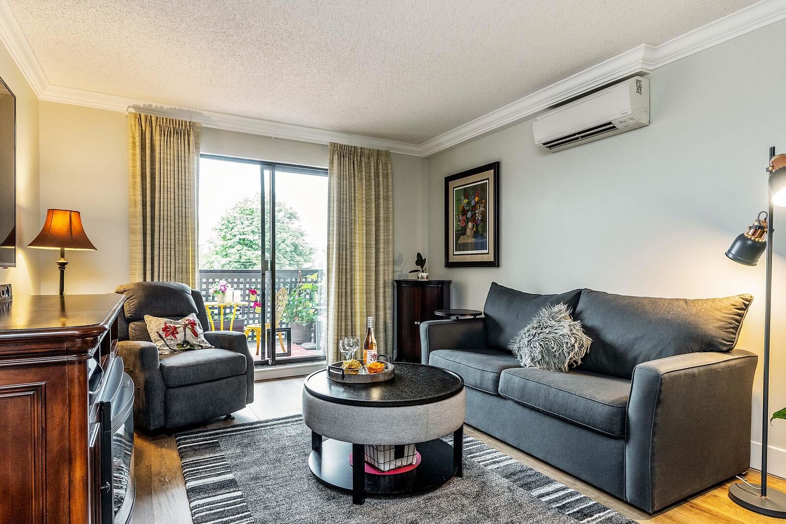 Property Photo:  17661 58A Avenue 203  BC V3S 1N4 