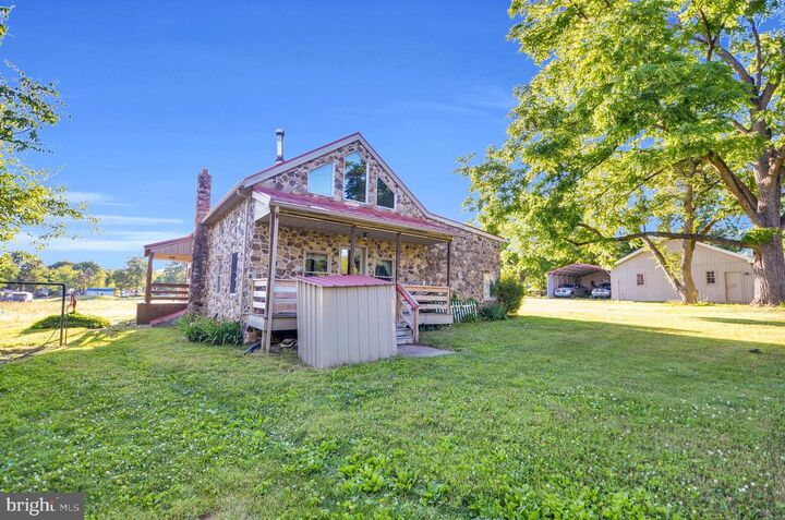 Property Photo:  3390 Mountain Road  PA 19526 