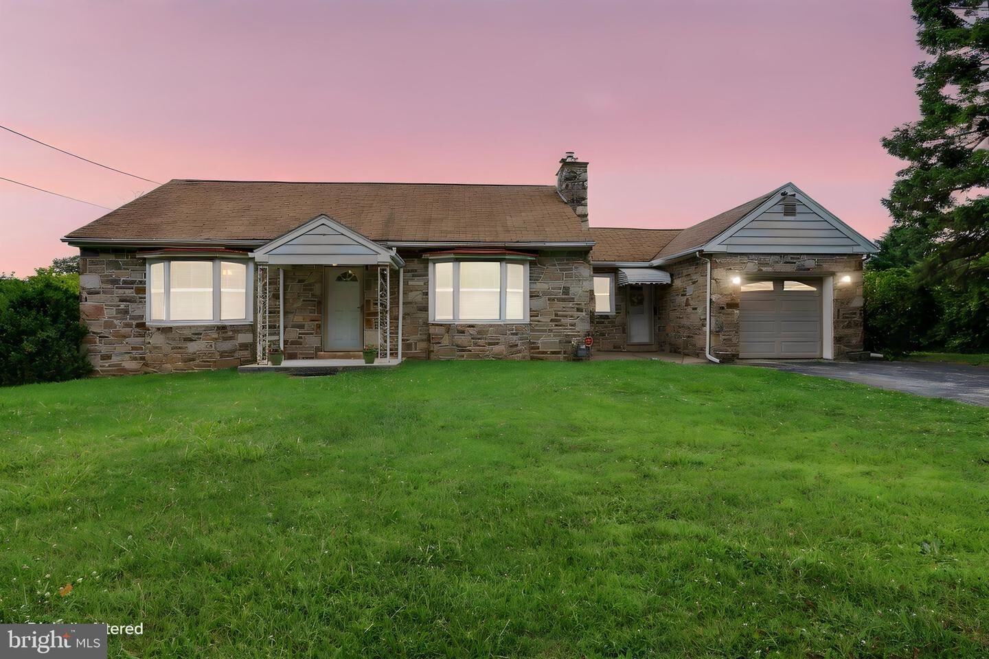 Property Photo:  1711 Sandy Hill Road  PA 19462 