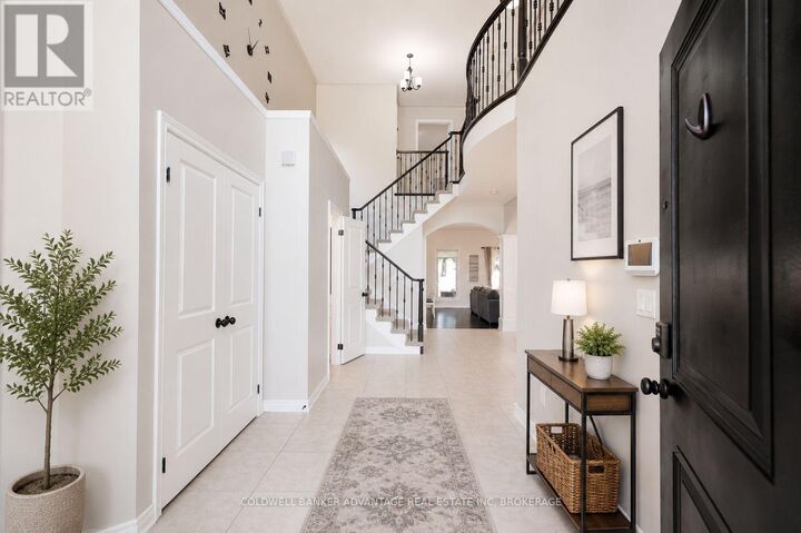 Property Photo:  395 Michael Drive  ON L3C 0A5 