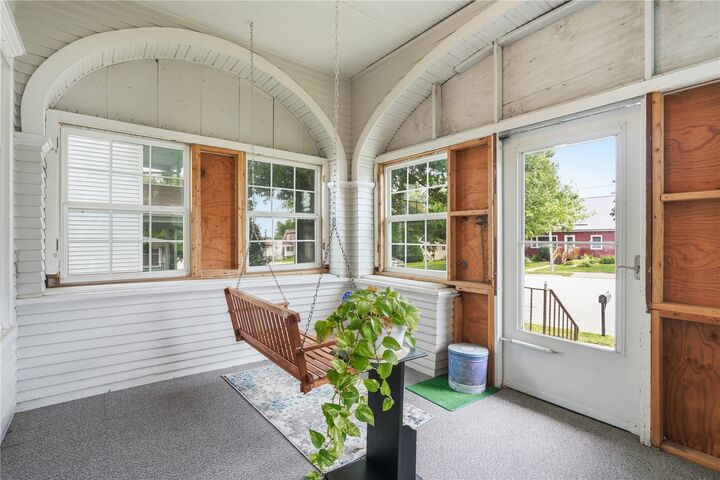 Property Photo:  215 Main St  IA 52315 
