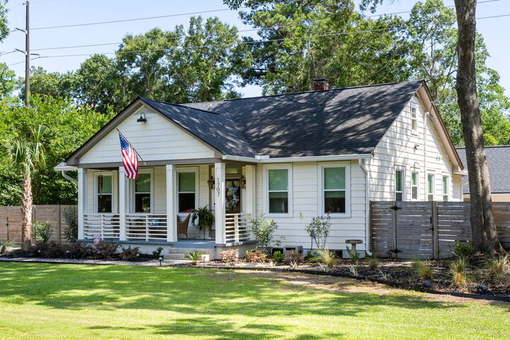 Property Photo:  1707 Pinckney Park Drive  SC 29407 