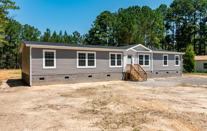 Property Photo: 299 Friendship Circle SC 29468