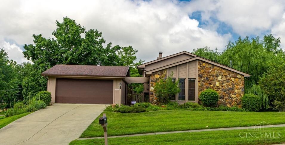 Property Photo: 121 Farmington Drive OH 45013