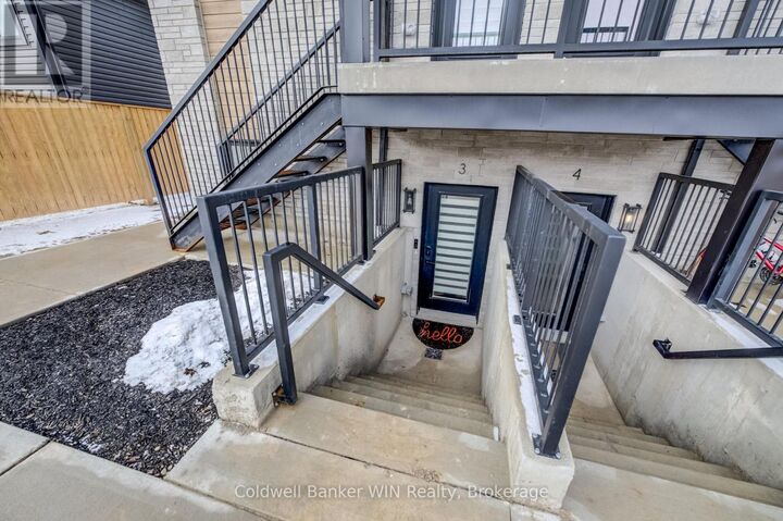 Property Photo:  440 Wellington Street East 3  ON N0G 2L2 