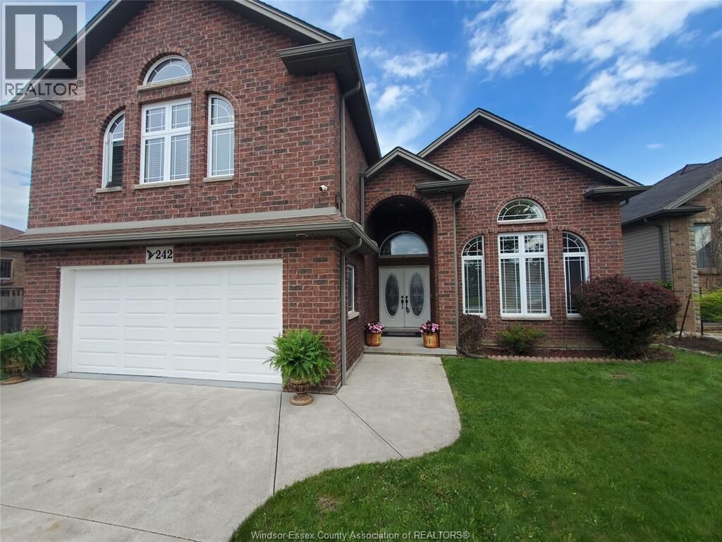 Property Photo:  242 Donald Crescent  ON N8L 0P2 