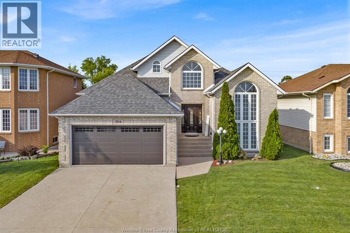 Property Photo: 204 Hampton Crescent ON N9E 4M4