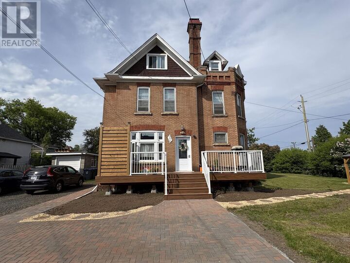 Property Photo:  288 Harrington Ave  ON P7A 3T4 